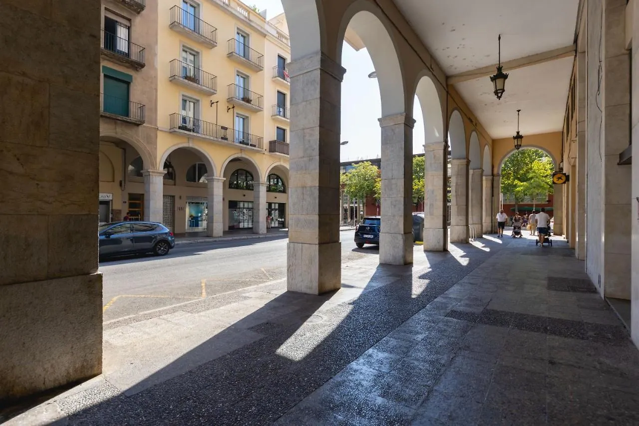 Bravissimo Les Voltes, Modern 1-Bedroom Apartment Χιρόνα